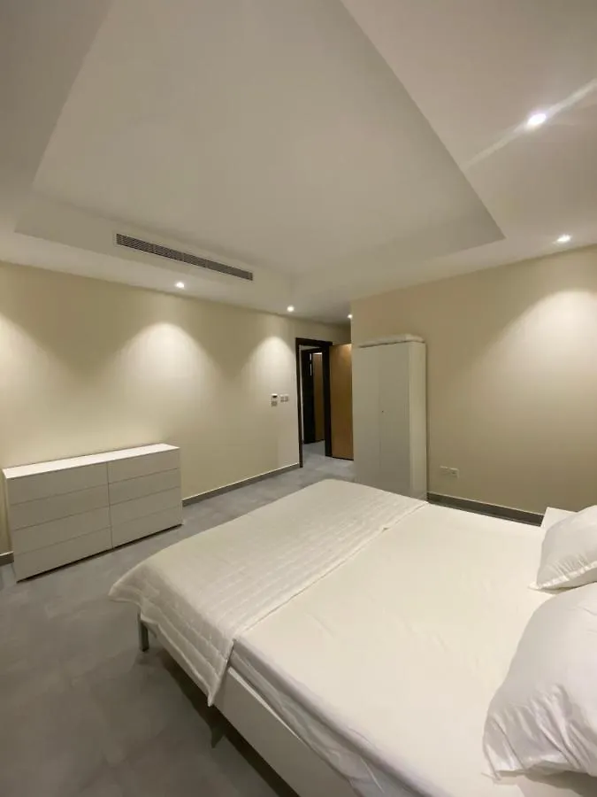Апартаменты Modern & Cozy 2 Bedroom + Private Roof Джедда